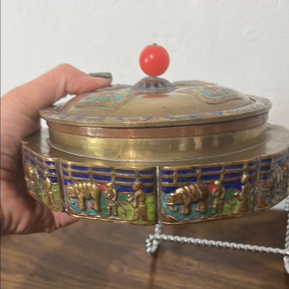 Antique Chinese Tea Caddy Box Repousse Brass Enamel Relief - Picture 13 of 16